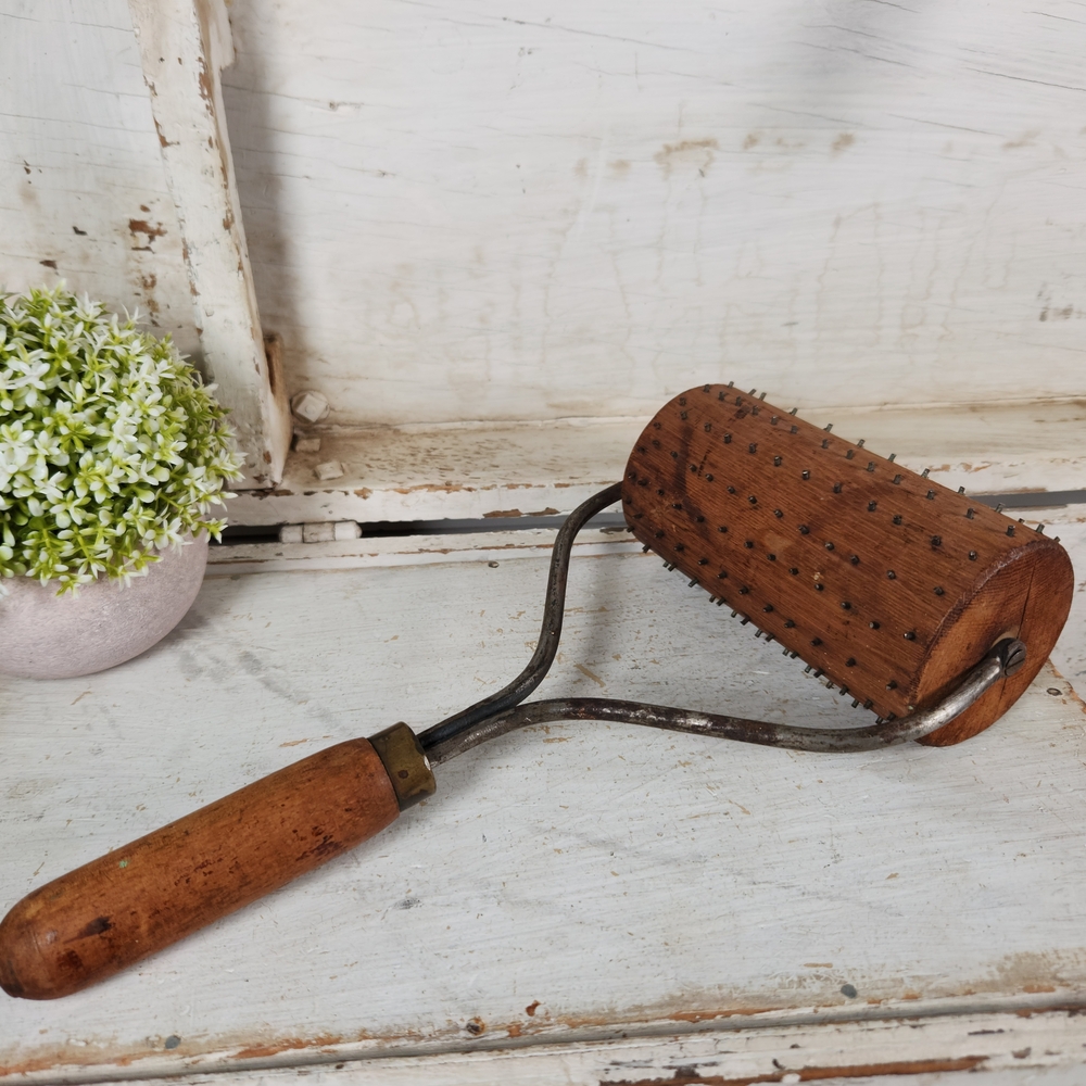 Rare Antique Wood & Metal Dough Docker Roller- Primitive Pastry Roller